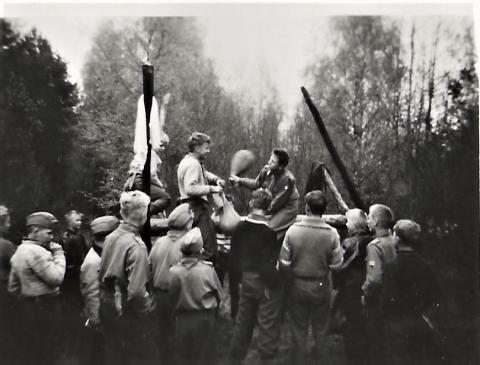 1957 Pinseleir Son